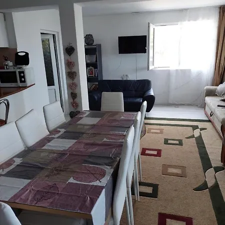 Casa Lena Nyaraló